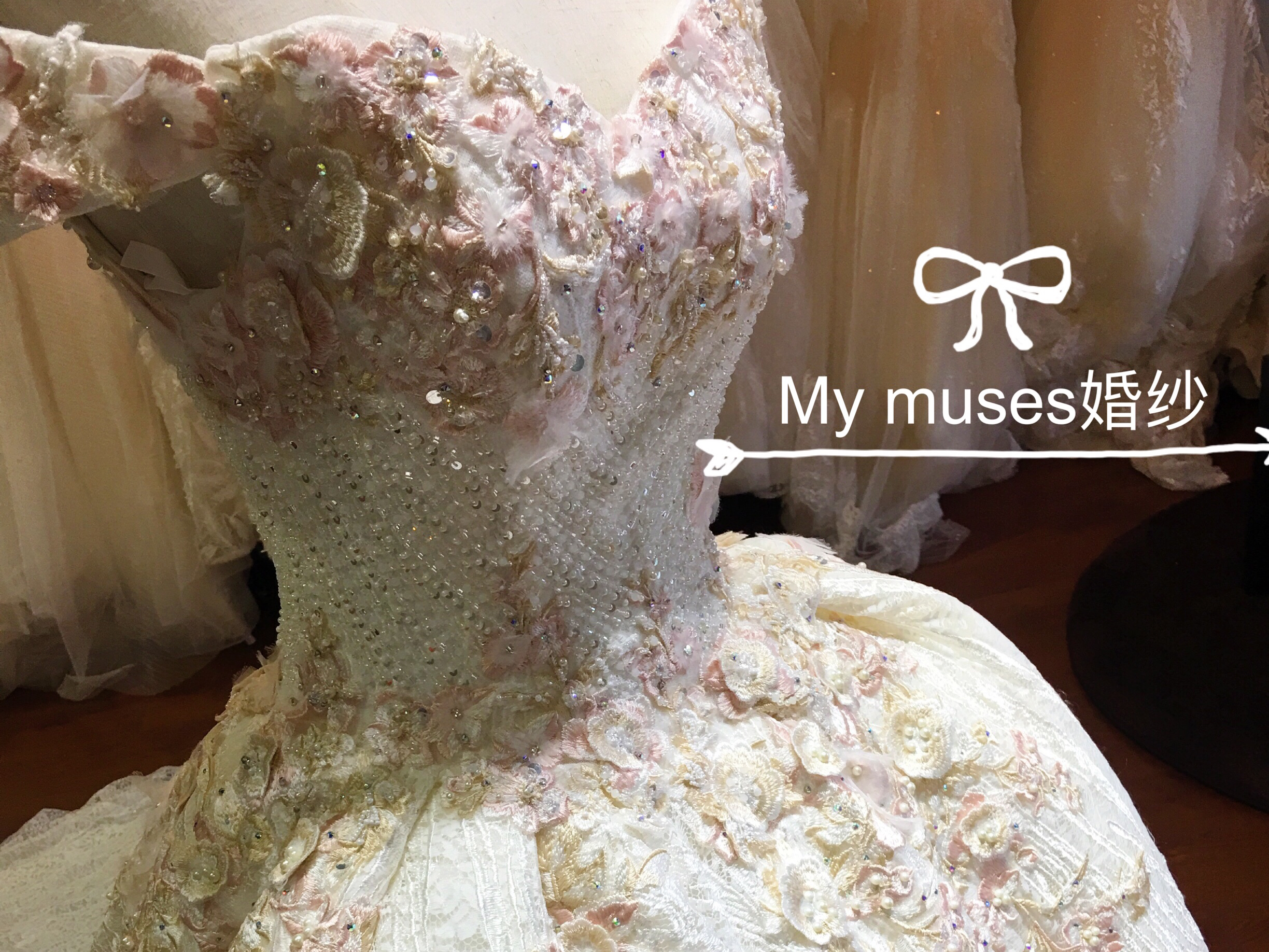 MY MUSES轻奢婚纱体验馆