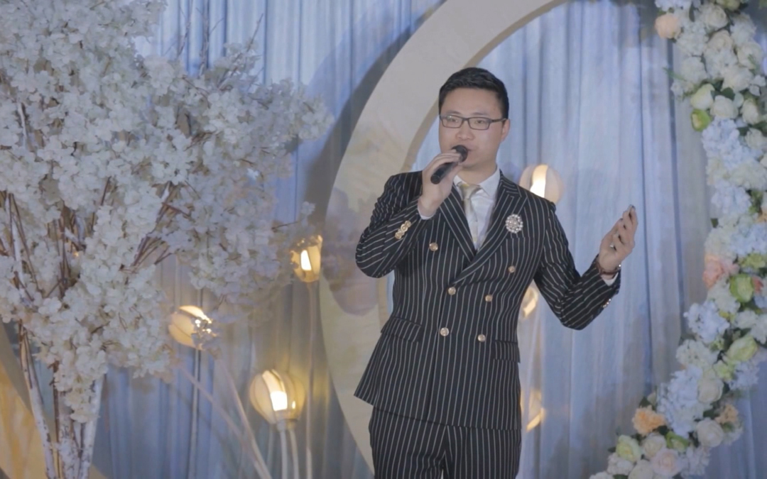 稳重大气/开场富有文采的金牌主持人 邢老师