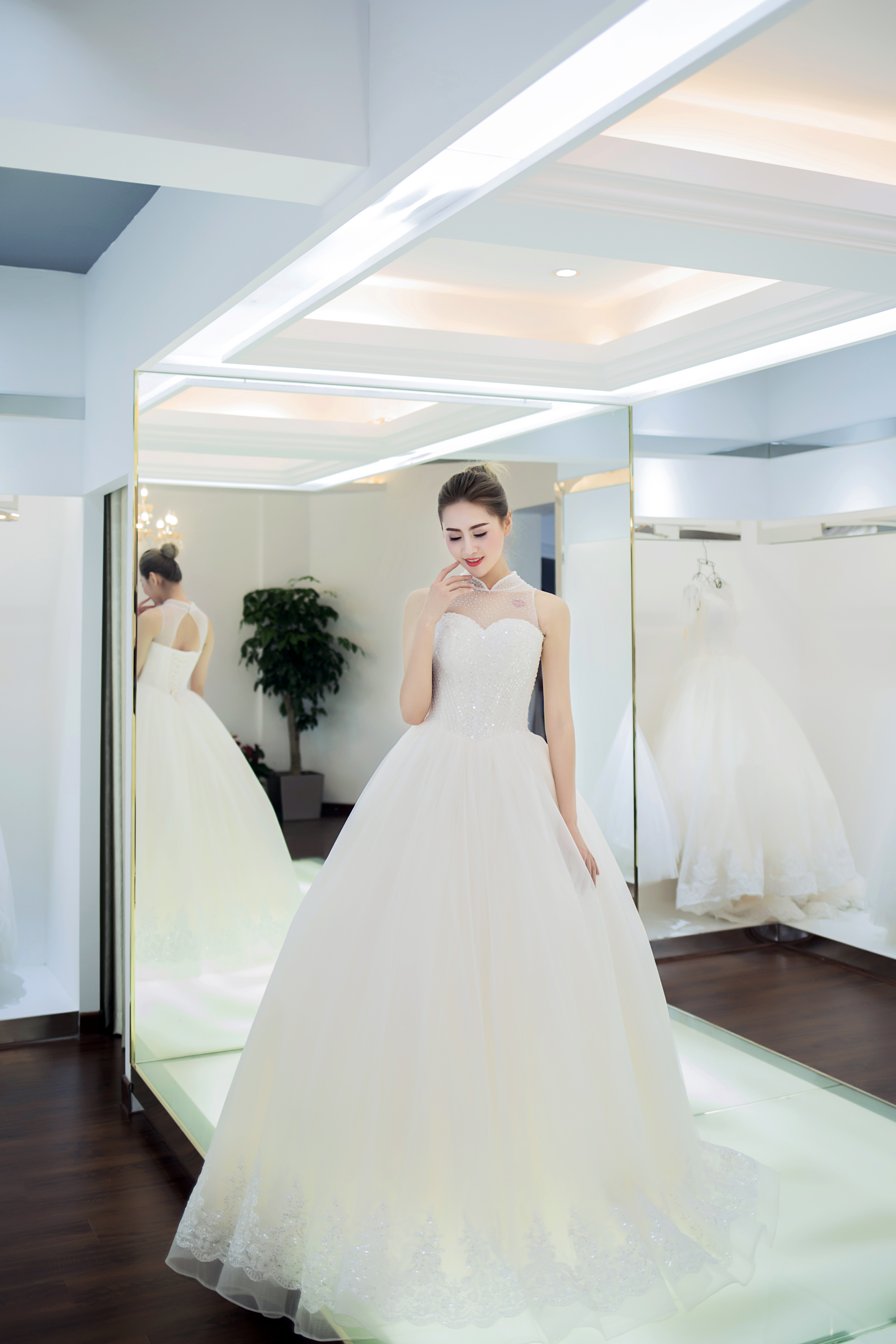纯阁婚纱高级定制