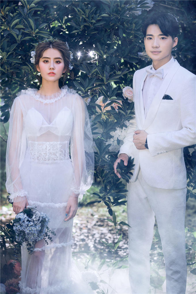 致美视觉《韩式纯美》艺术街拍主题婚纱照套系