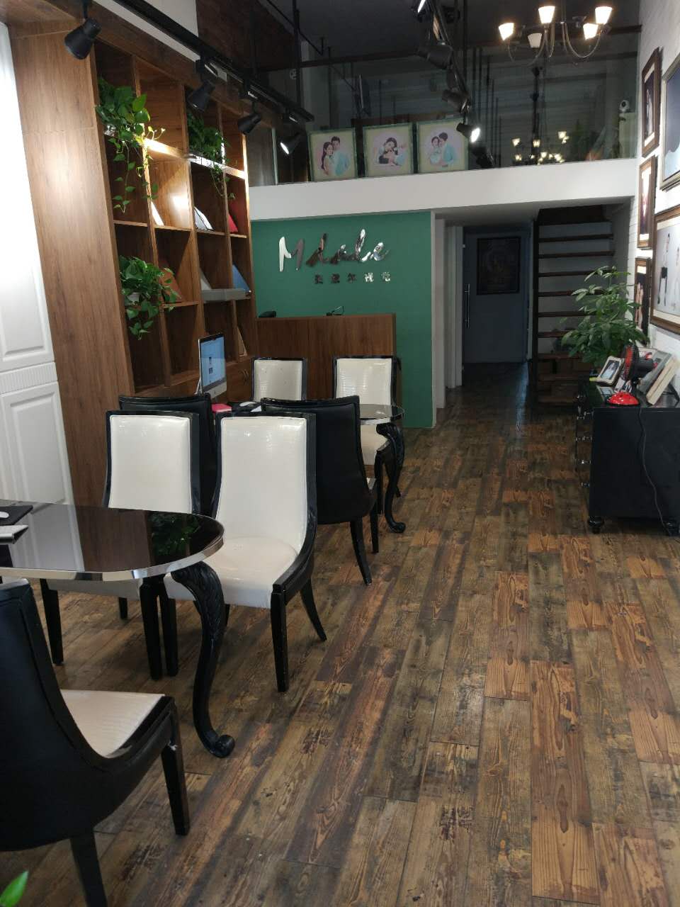 江阴市美黛尔婚纱摄影店
