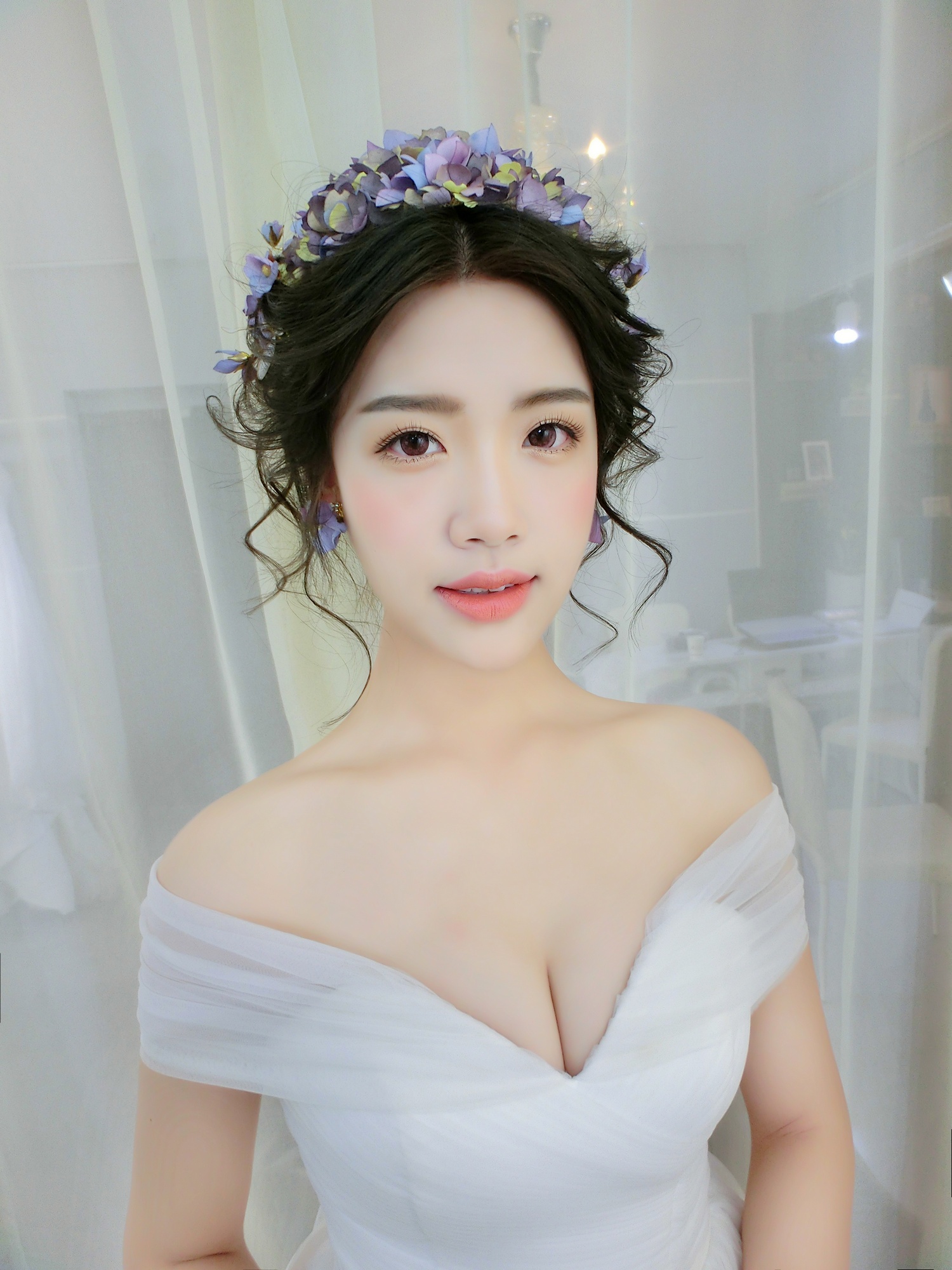 天空之境婚紗造型總監(jiān)新娘跟妝