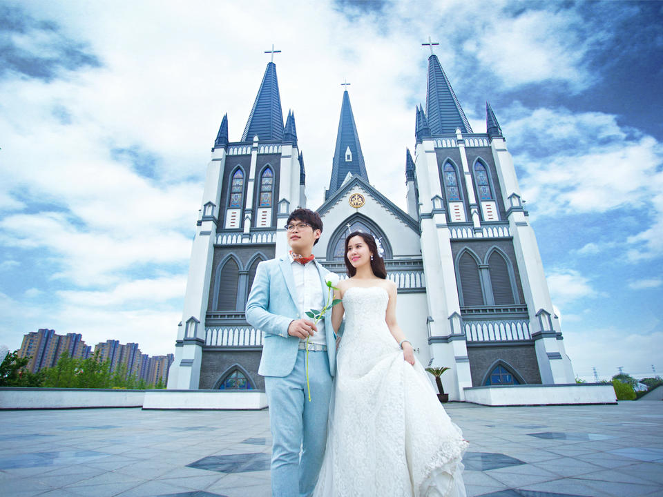 正宗-全球旅拍苏州站-伊诺婚纱摄影