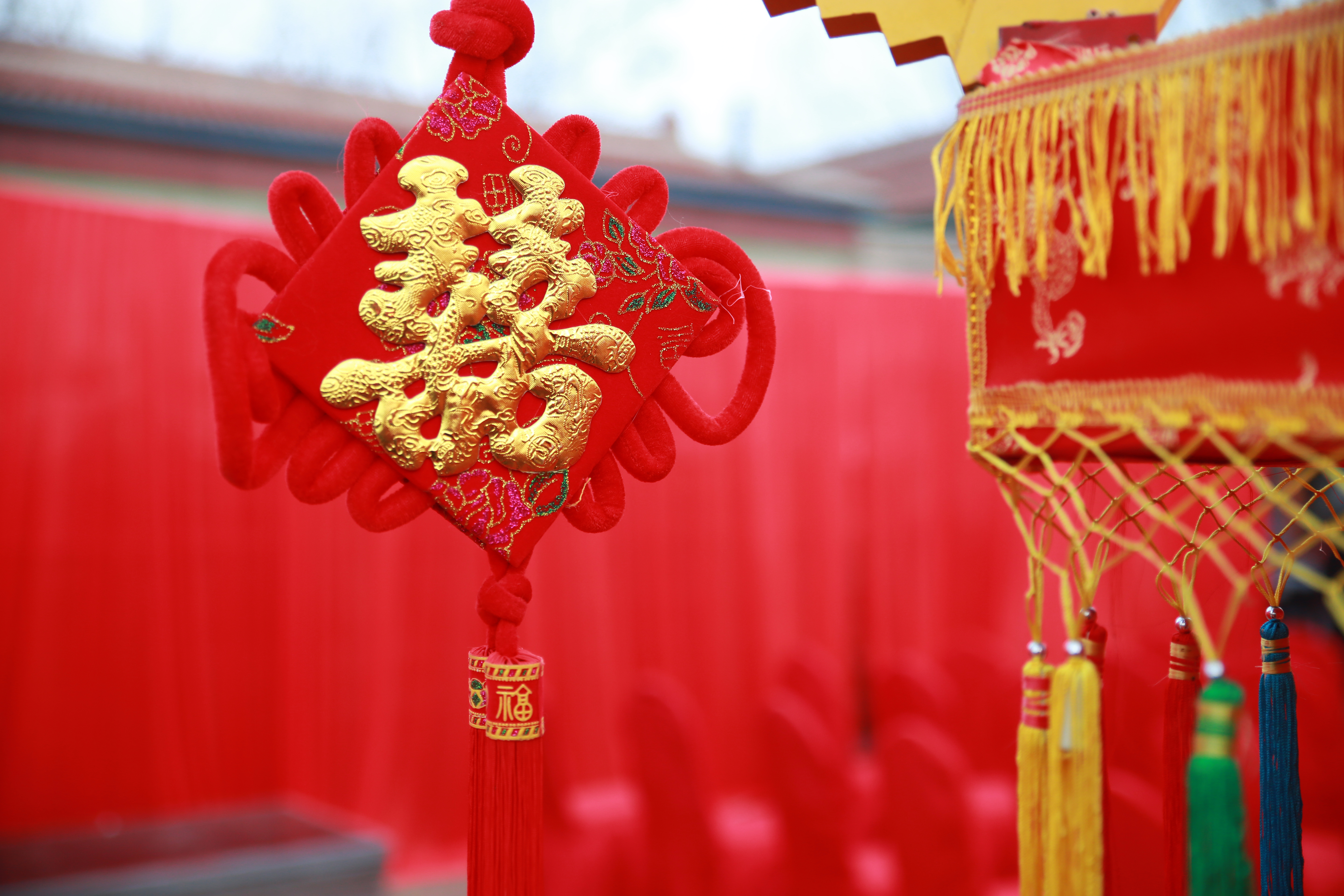 爱唯尔
