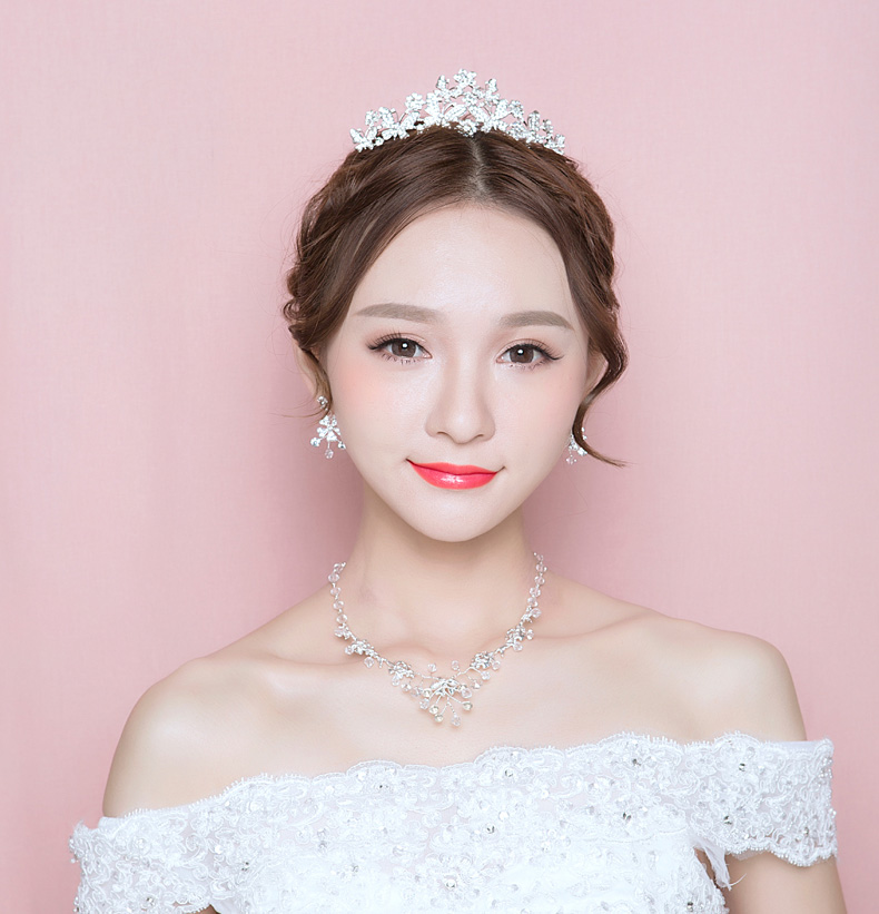 唯美婚纱造型 新娘妆发 皇冠造型1