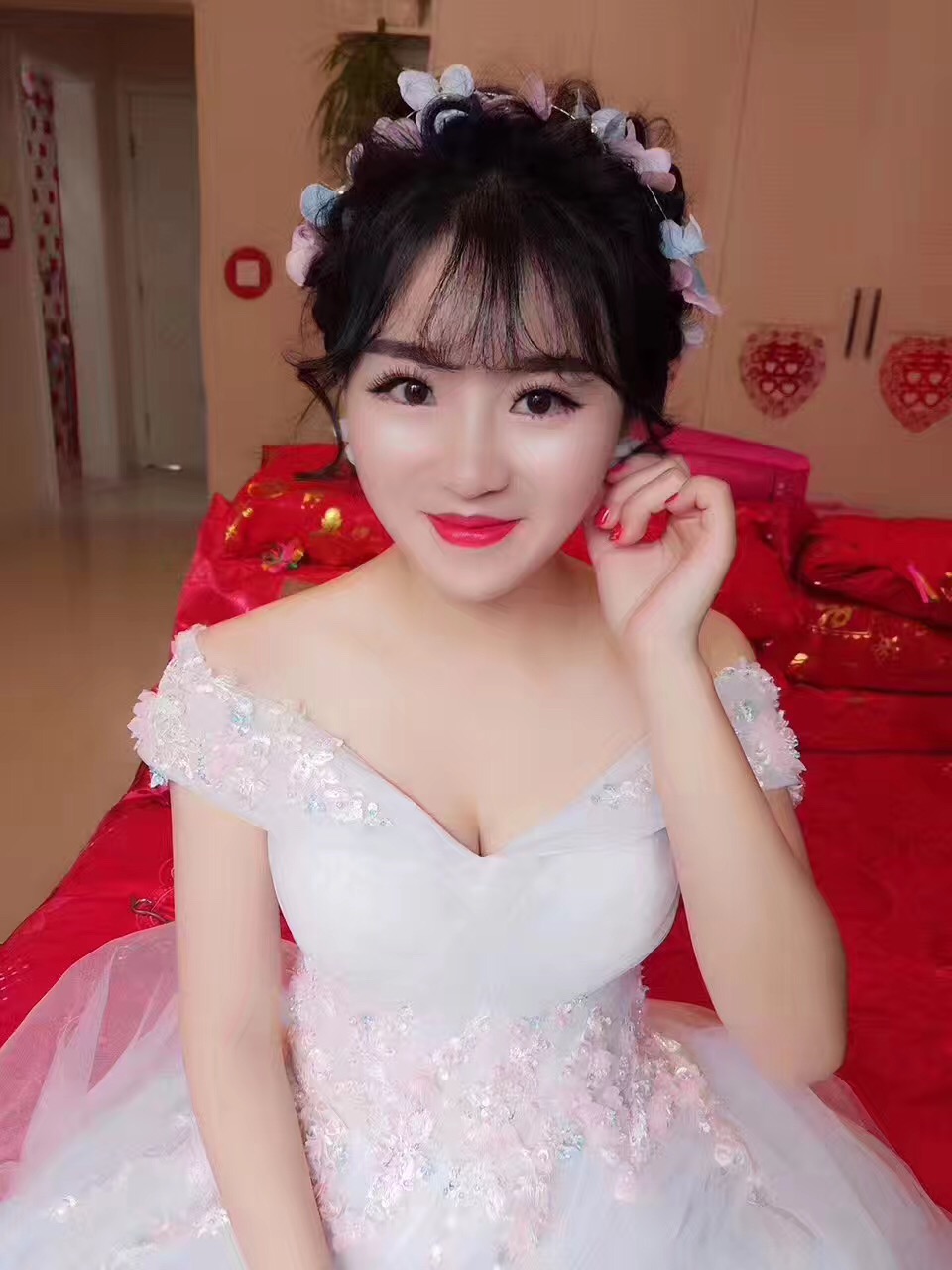伊岚彩妆 婚纱