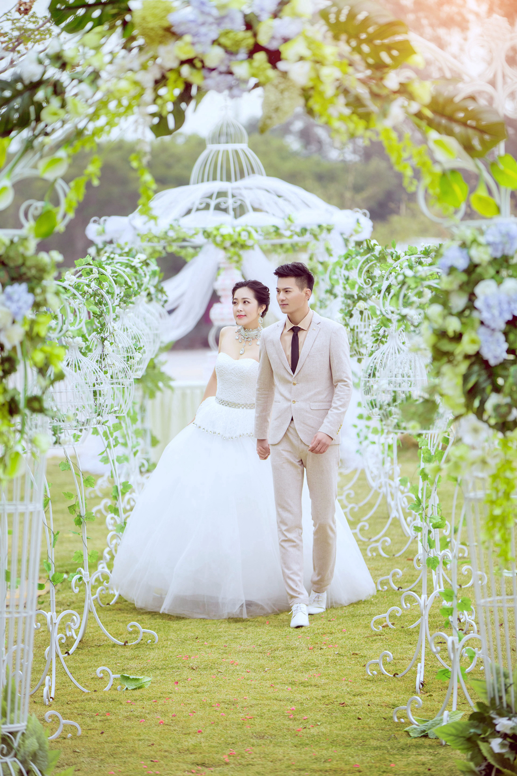【好評(píng)如潮】2天1夜超值婚紗攝影套系 6服6造