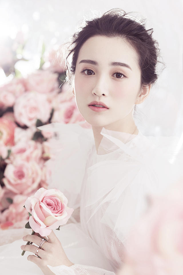 《香港卓美》——韓式唯美花墻系列婚紗照