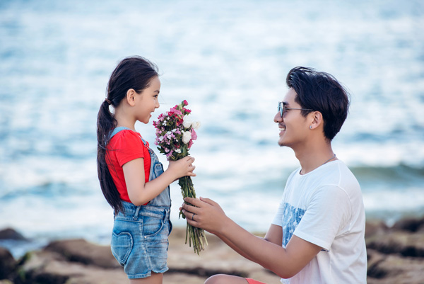 三亞季風(fēng)映畫婚紗攝影【親子全家?！?
                /></div><div   id=