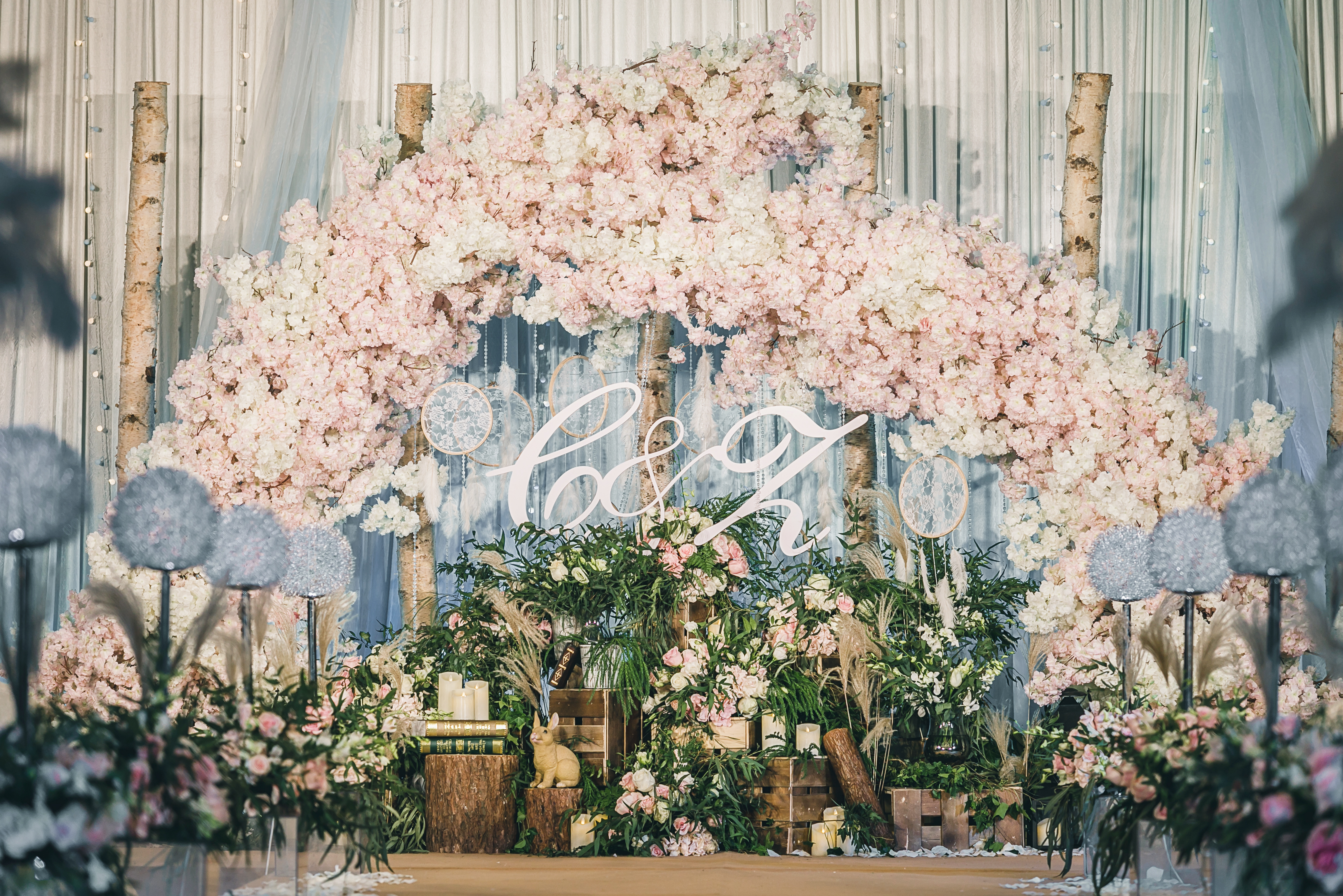 【因?yàn)橛鲆娔恪獝墼谝黄稹?
                /></div><div   id=