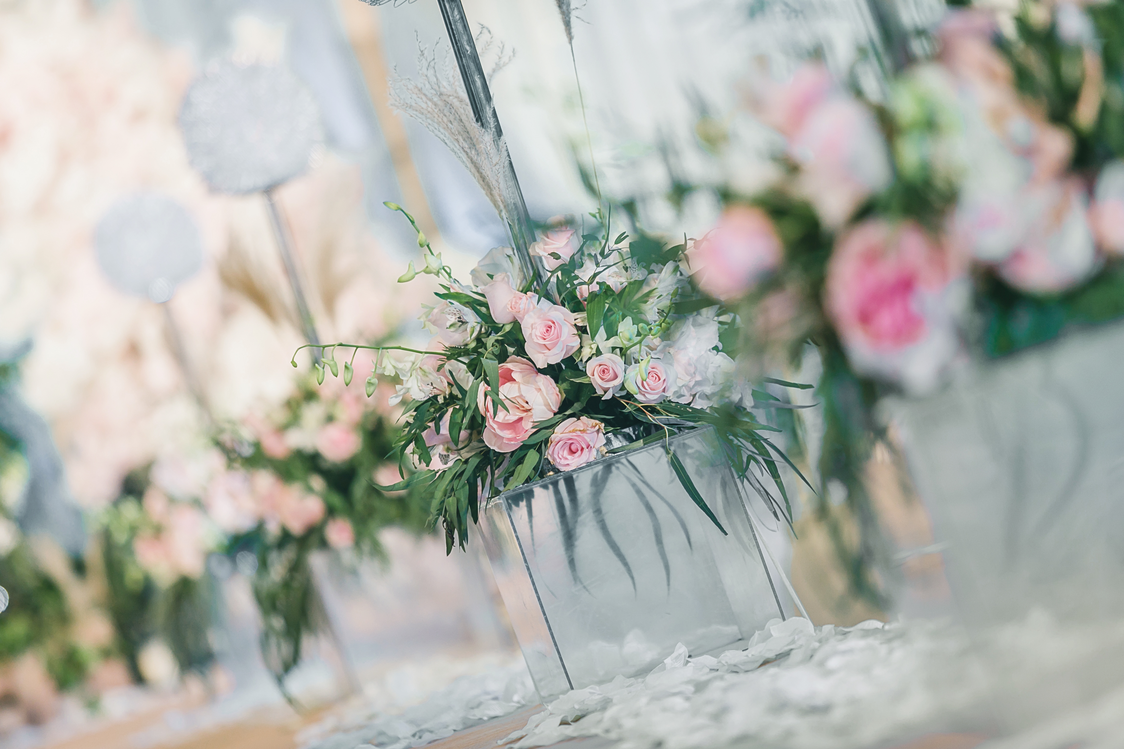 【因?yàn)橛鲆娔恪獝墼谝黄稹?
                /></div><div   id=