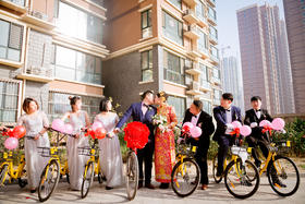 小黄车创意婚礼-西萌婚礼影像创意自行车婚礼纪实