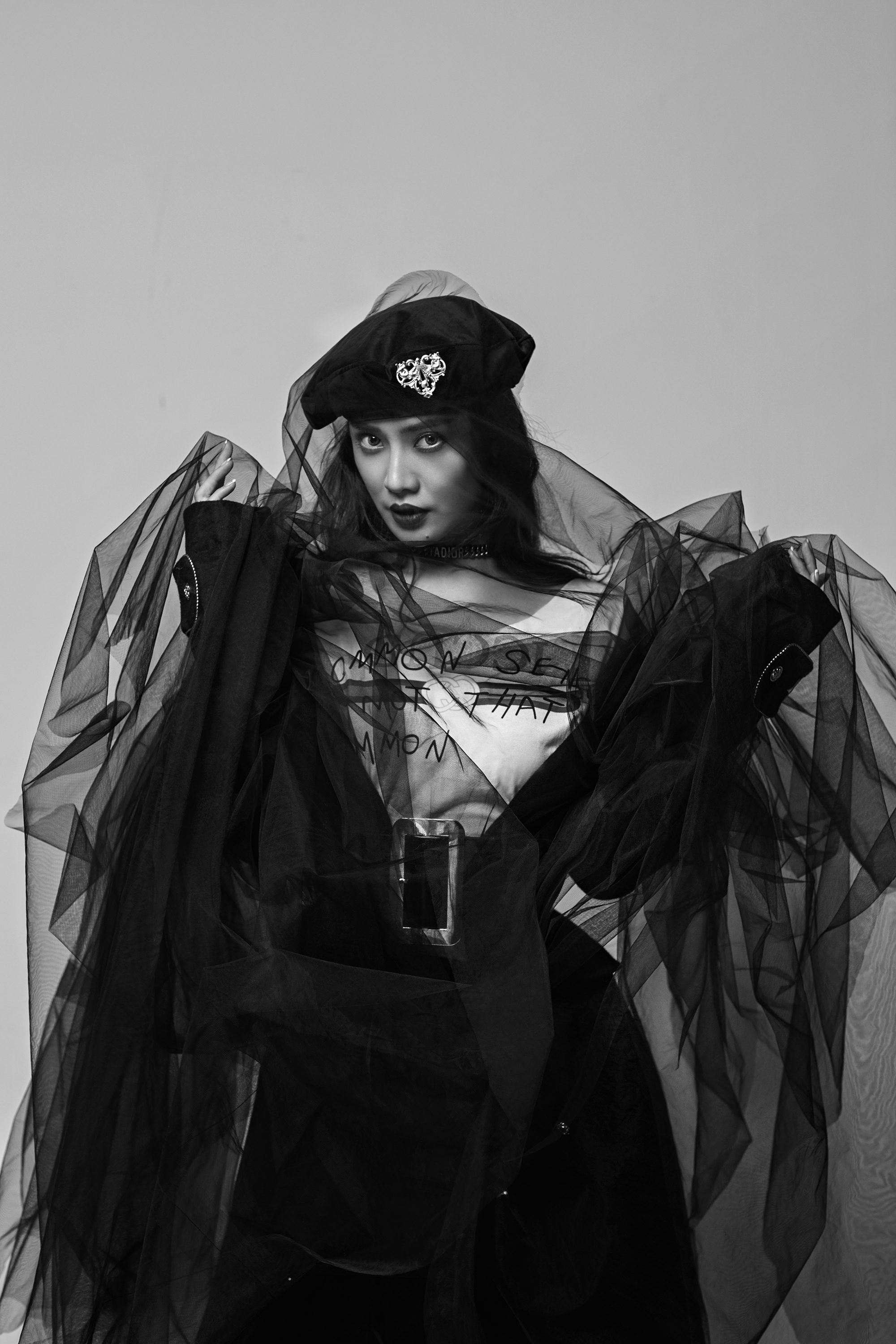瑞麗攝影2018全新風格-個性黑紗