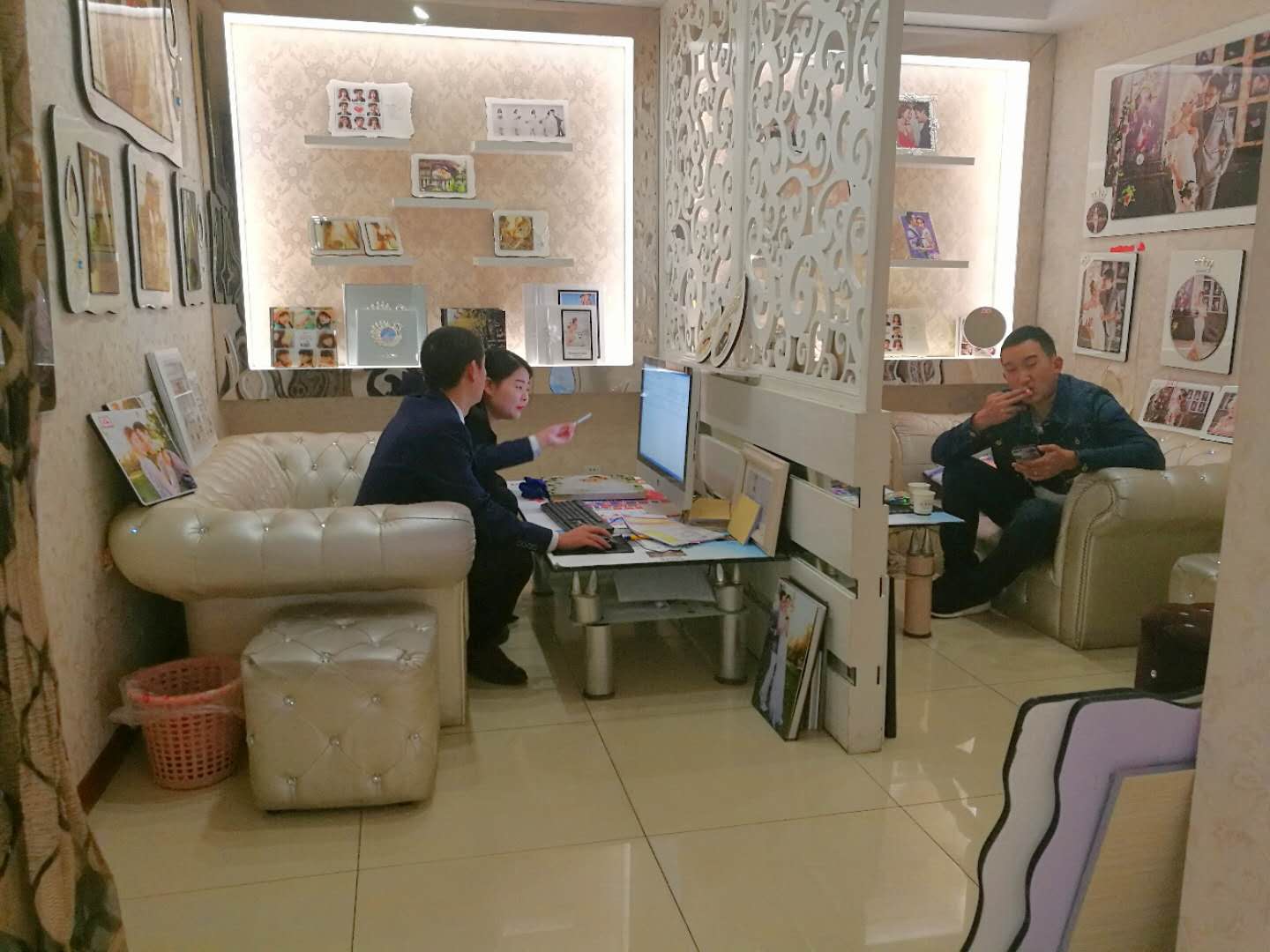 广汉巴黎婚纱婚庆