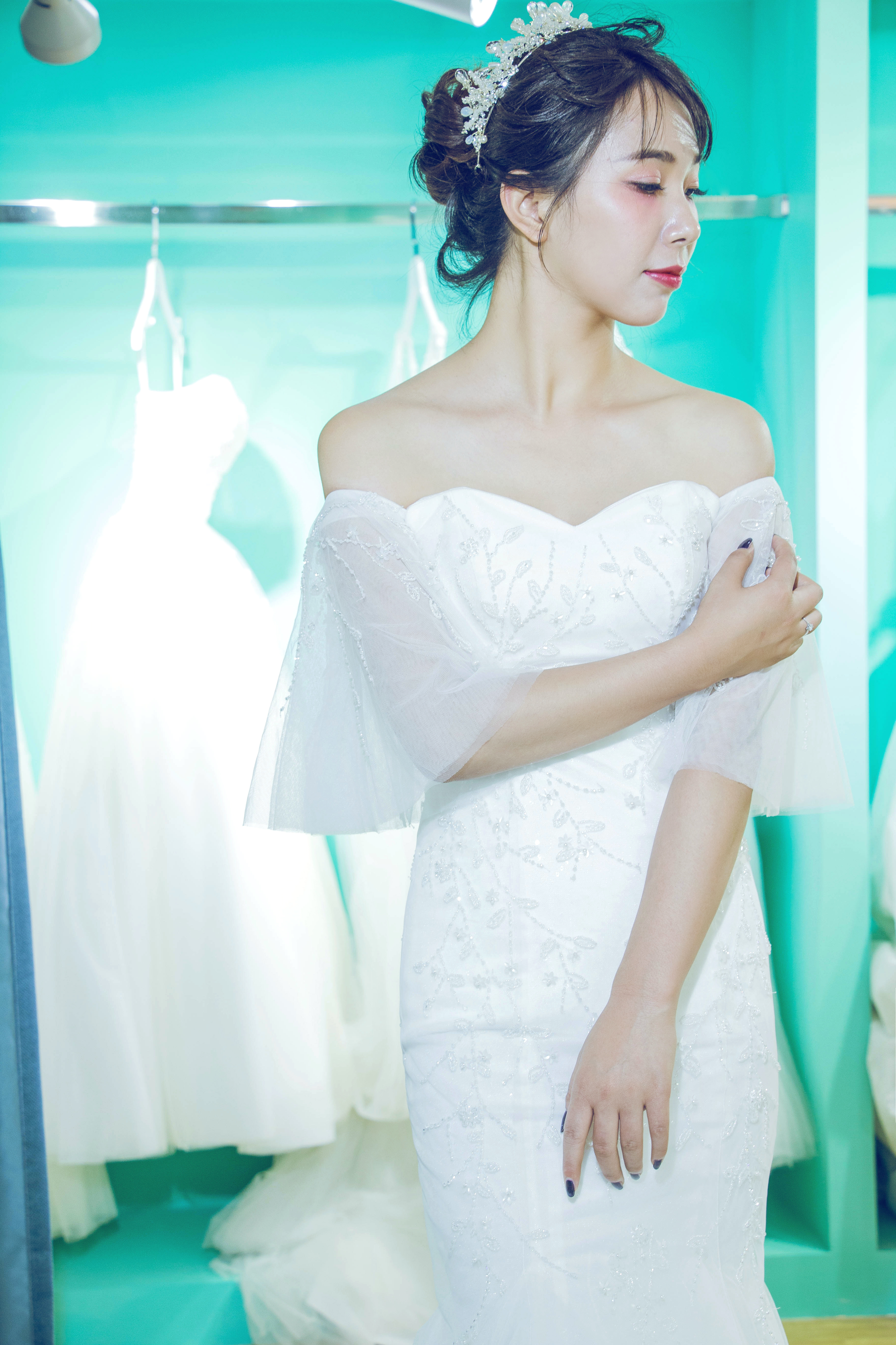 露娜婚纱礼服定制