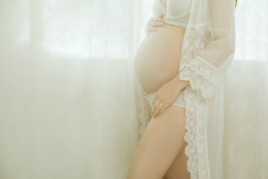 僅售498元，價值1068元單人孕婦孕媽咪照