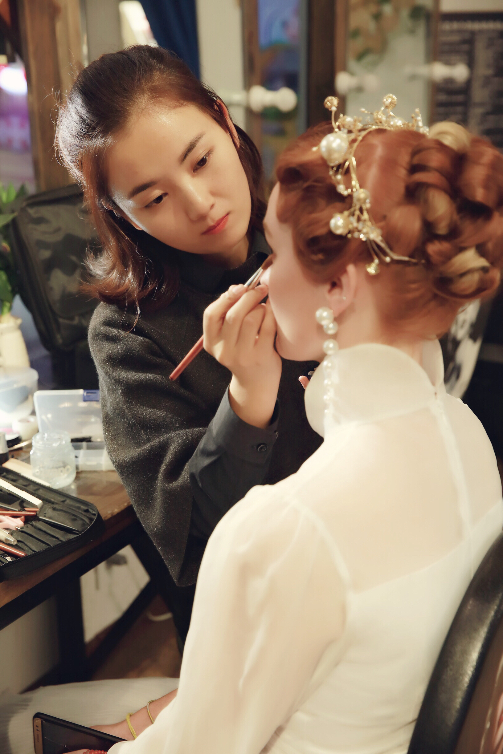 J  MAKE UP