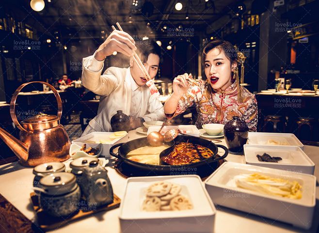 火锅婚纱照