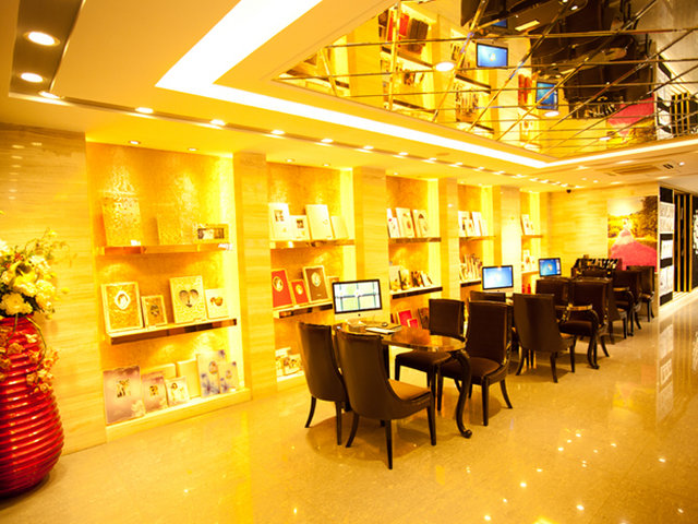 茜茜公主婚纱摄影梁溪店