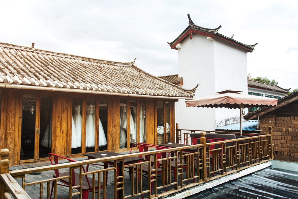 原野映像环球旅拍丽江店