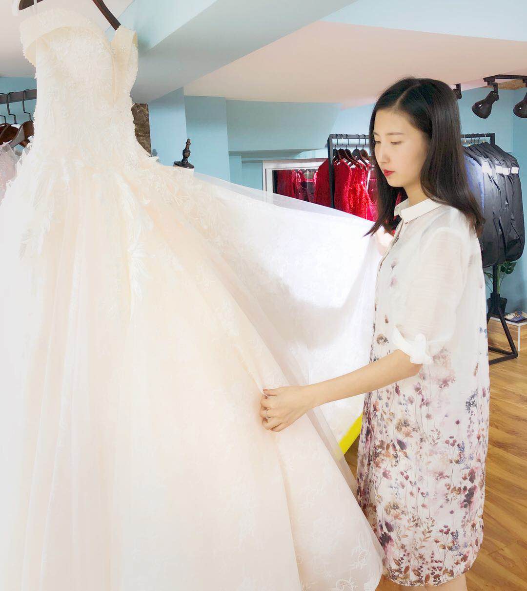 沐拾婚纱礼服定制