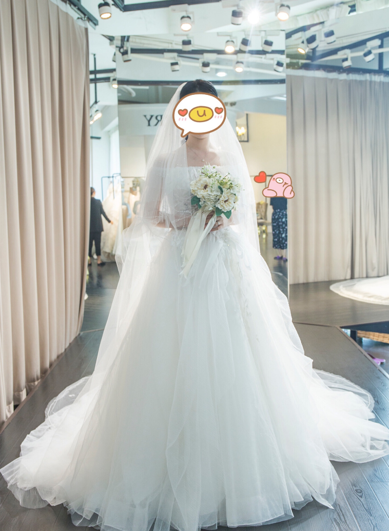 详细大婚礼服准备大全 月瘦8斤件件穿出小蛮腰