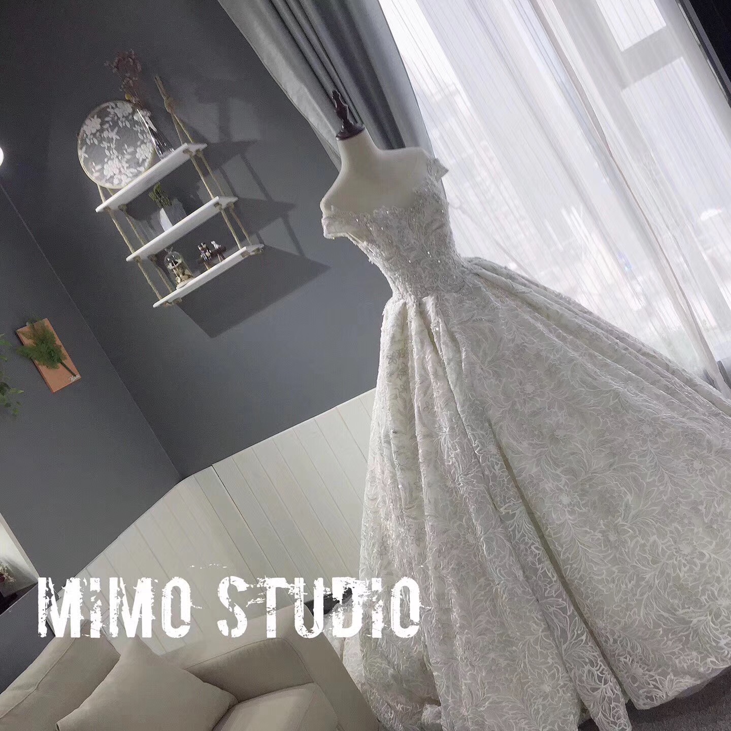 「MiMO」迷眸高端婚尚定制馆