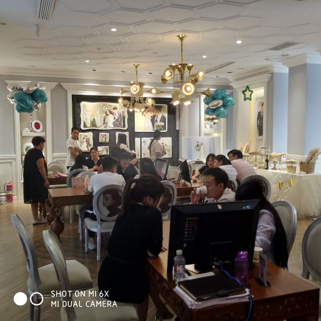 喜饰婚礼