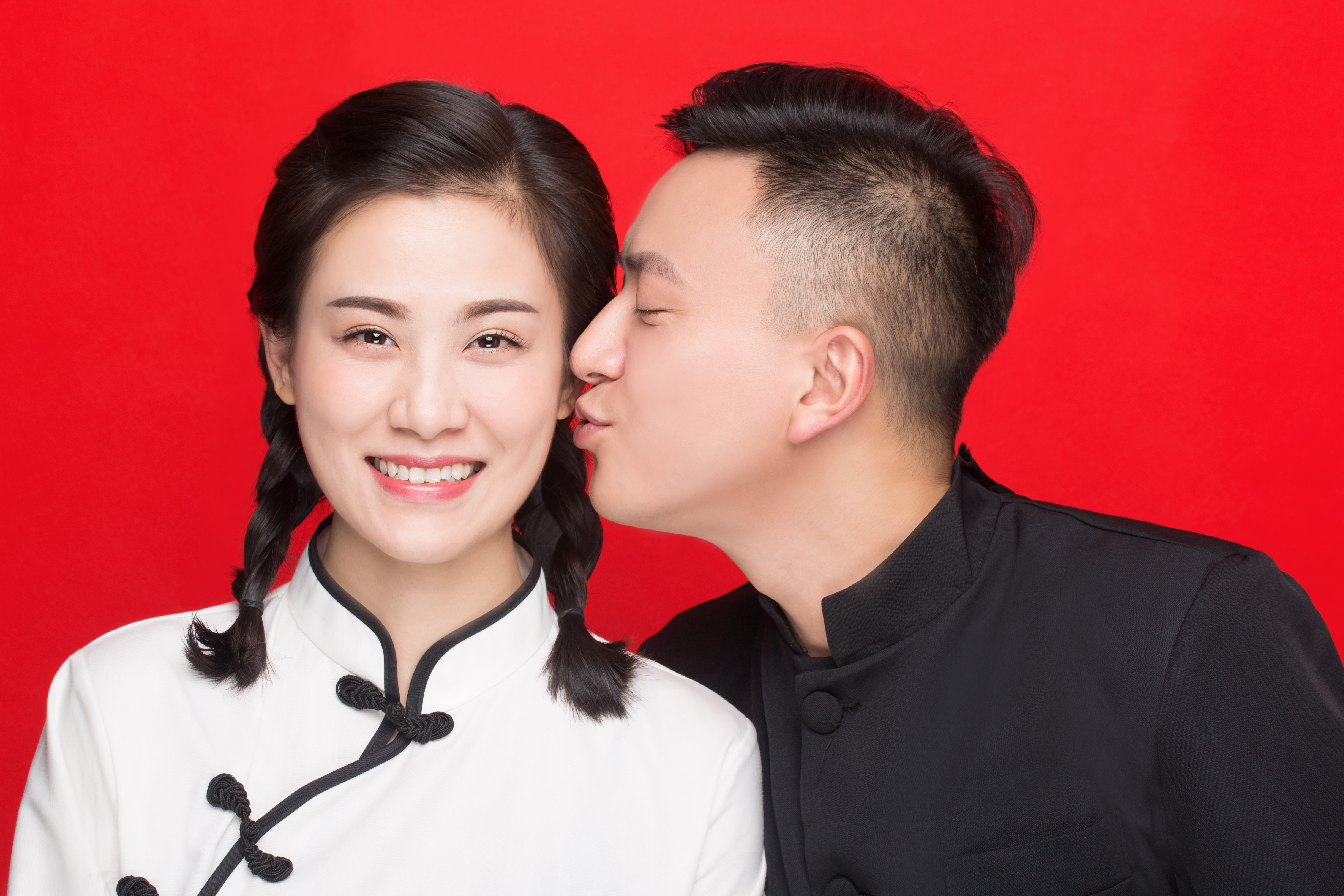 結(jié)婚登記照及紀(jì)念照套餐精修4張