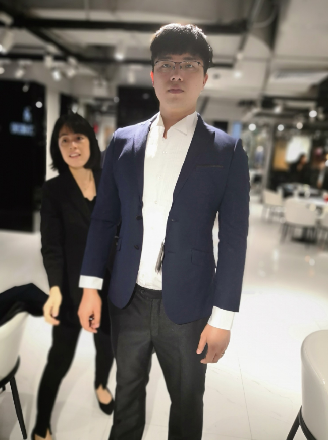 确认过眼神是显瘦的婚纱 钉珠+飞袖可以说很心机！