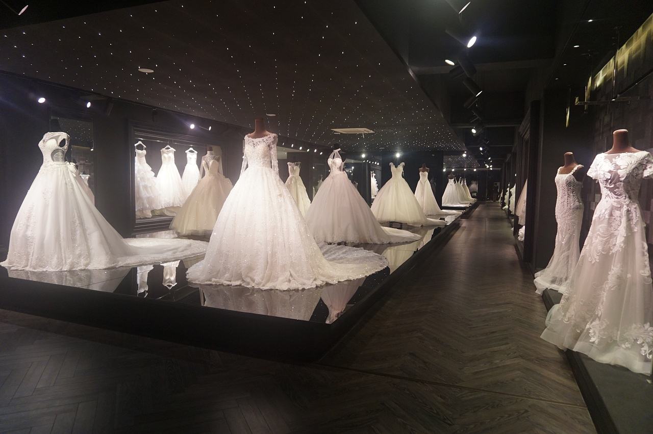 莉莎·艾薇婚纱会馆