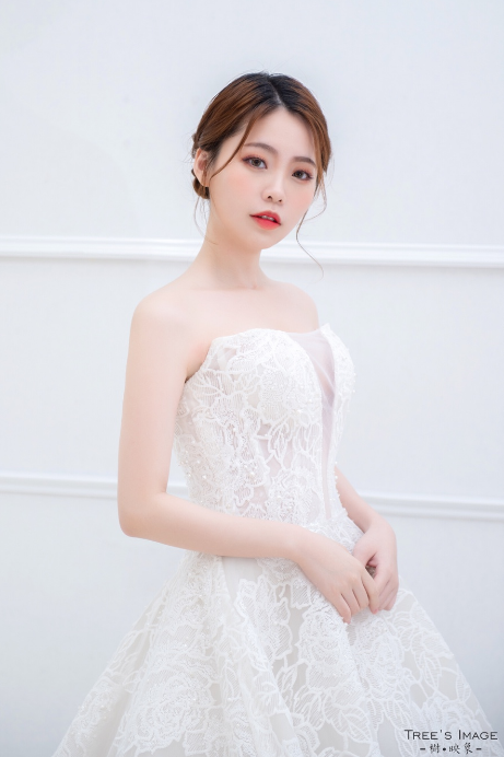 注意！跟妆小心踩雷！亲身示范什么婚纱＆裙褂适合你？
