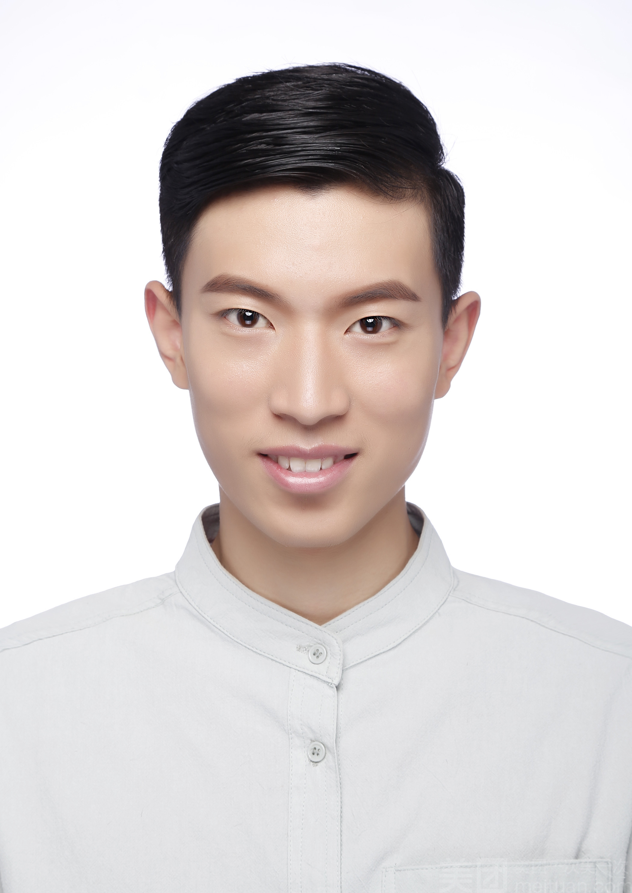 僅售58元，價值68元精致證件照，節(jié)假日通用！
