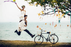 婚假必须在领证一年内休了吗