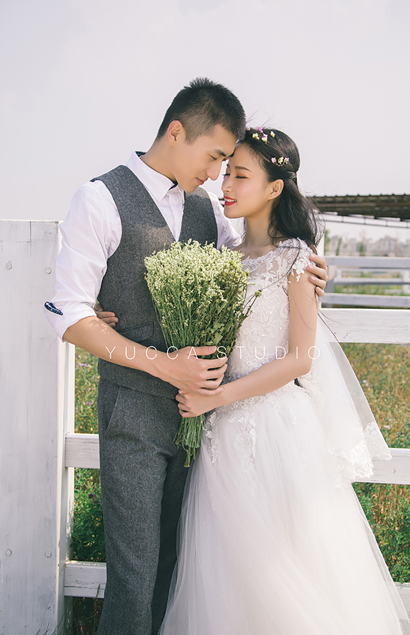 優(yōu)卡攝影暖意婚紗拍攝套系，5服5造