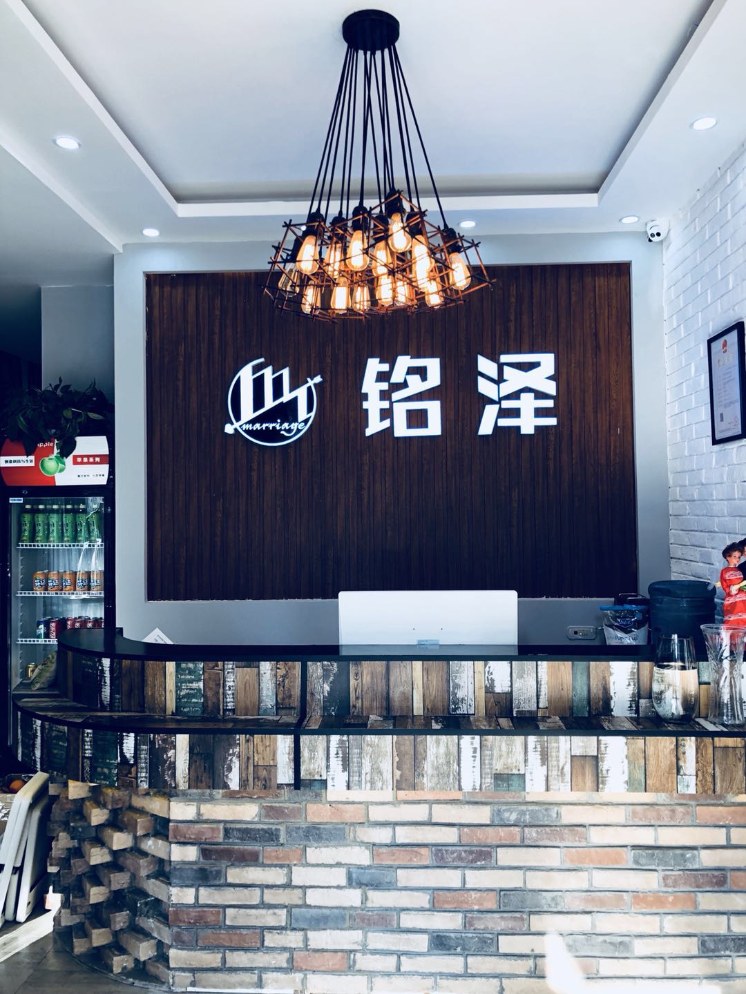 铭泽婚嫁（婚纱摄影）