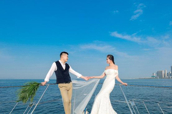 大连哪家婚纱摄影比较好