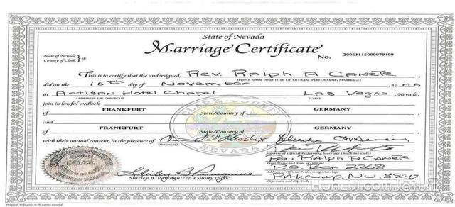 中国人在国外领结婚证