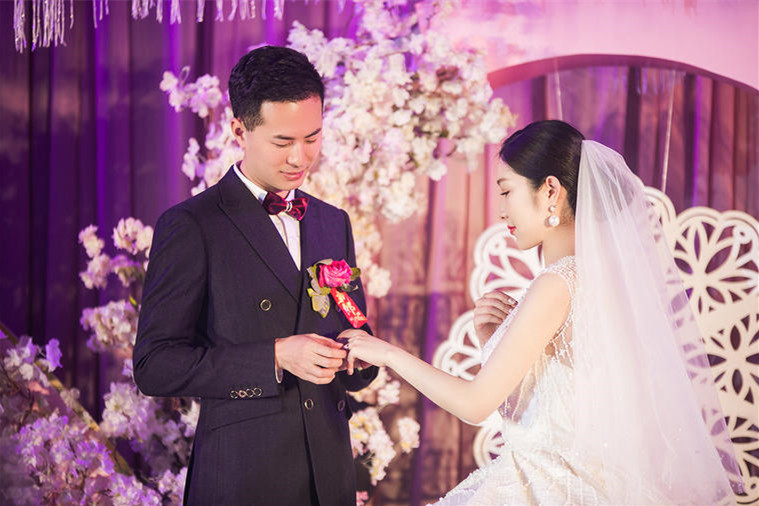 小弟結(jié)婚做姐的說(shuō)什么