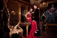 女方结婚邀请短信怎么写?