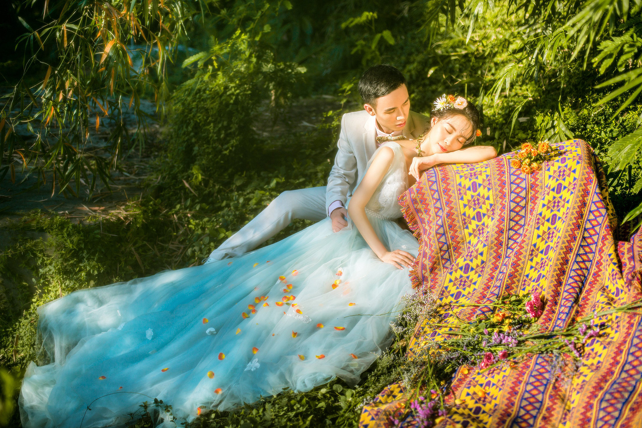 唯一旅拍----拍婚纱照送品牌钻戒送全新婚纱