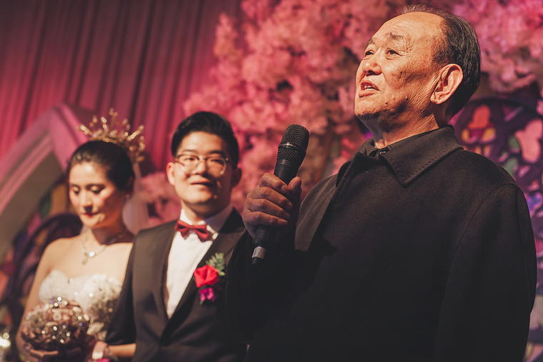 结婚典礼爸爸妈妈致词简短30字感动现场