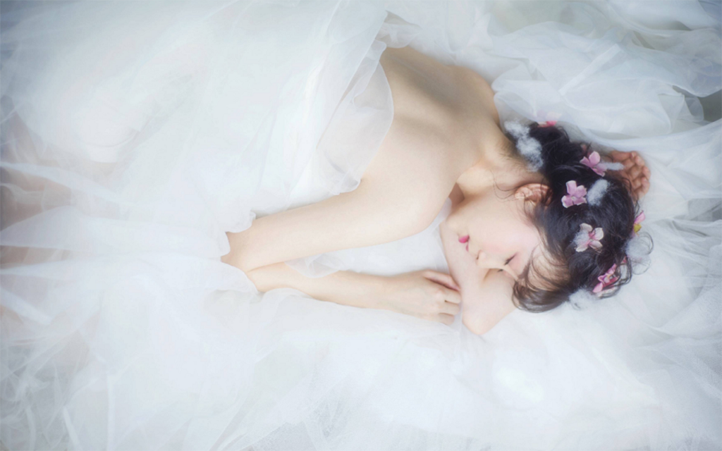 闺蜜写真两人两套服装纯室内