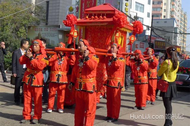 八抬大轿