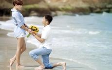为什么求婚是单膝跪地