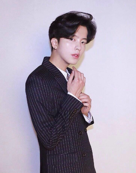 婚纱照男生发型有哪些？