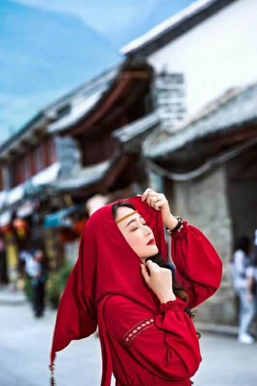 丽江旅拍：八服八造+一对一+双人游一天+本地实景