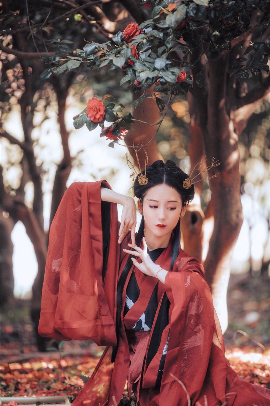 天啦噜！花168租主纱竟跟1888婚纱质感一样 赚翻啦！