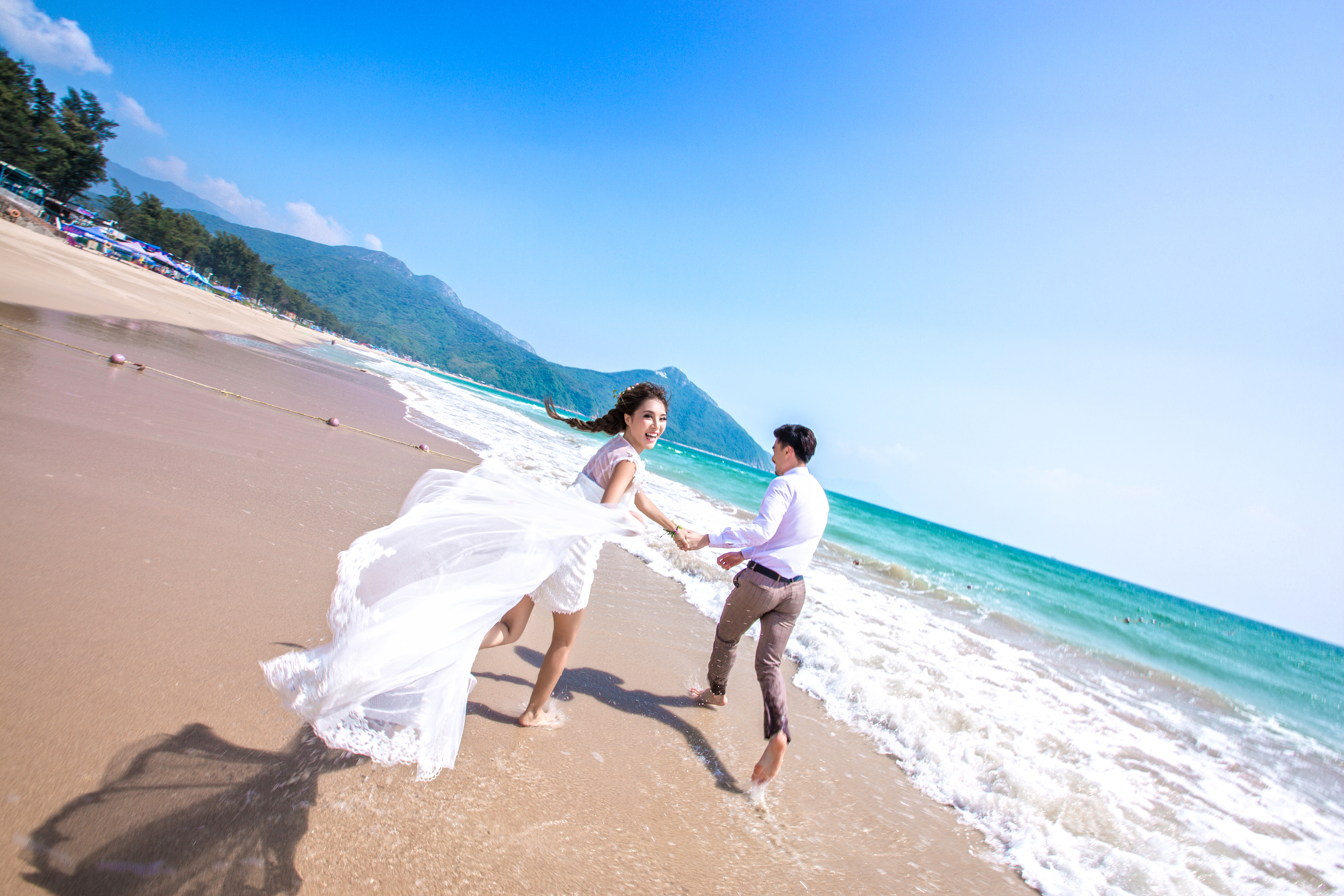限時(shí)搶購(gòu)最美清水灣＋全新婚紗＋住房