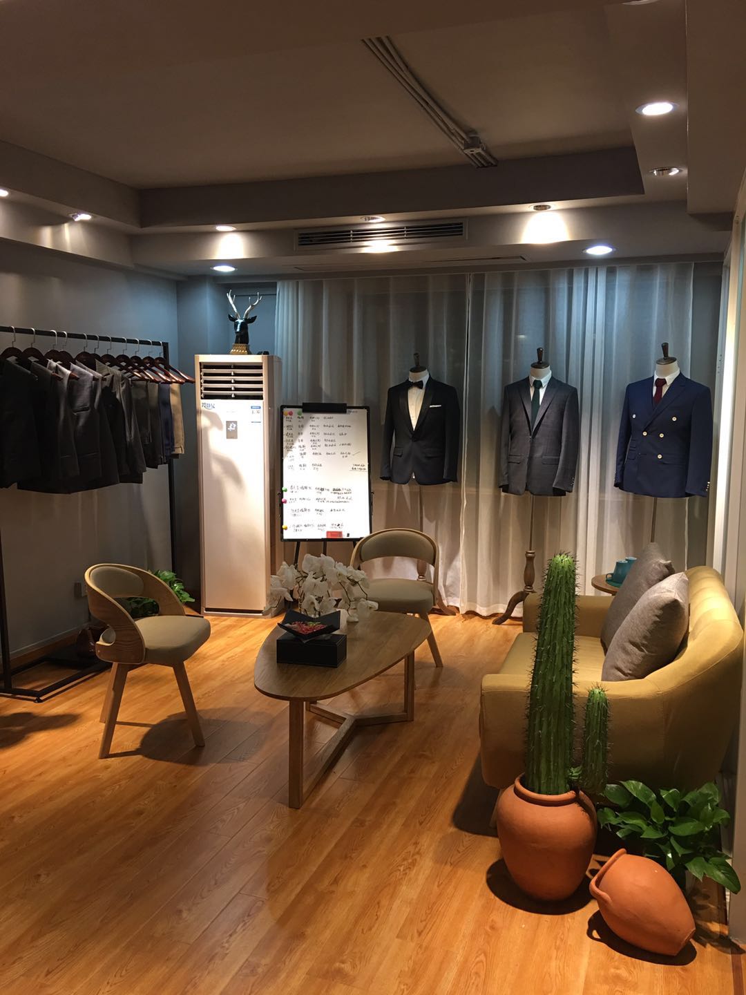 Busen新郎西服西装定制(苏州总店)